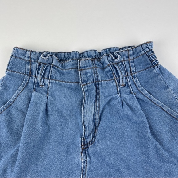 Forever 21 Jean Shorts Womens Medium Blue Denim Elastic Waist - Picture 3 of 7